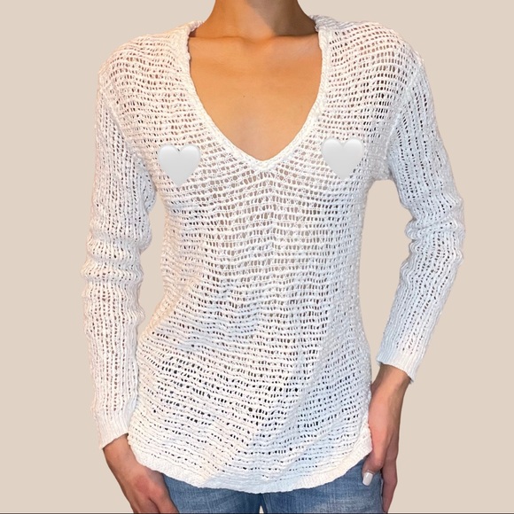 White Crochet Long Sleeve 🤍 - Picture 1 of 4